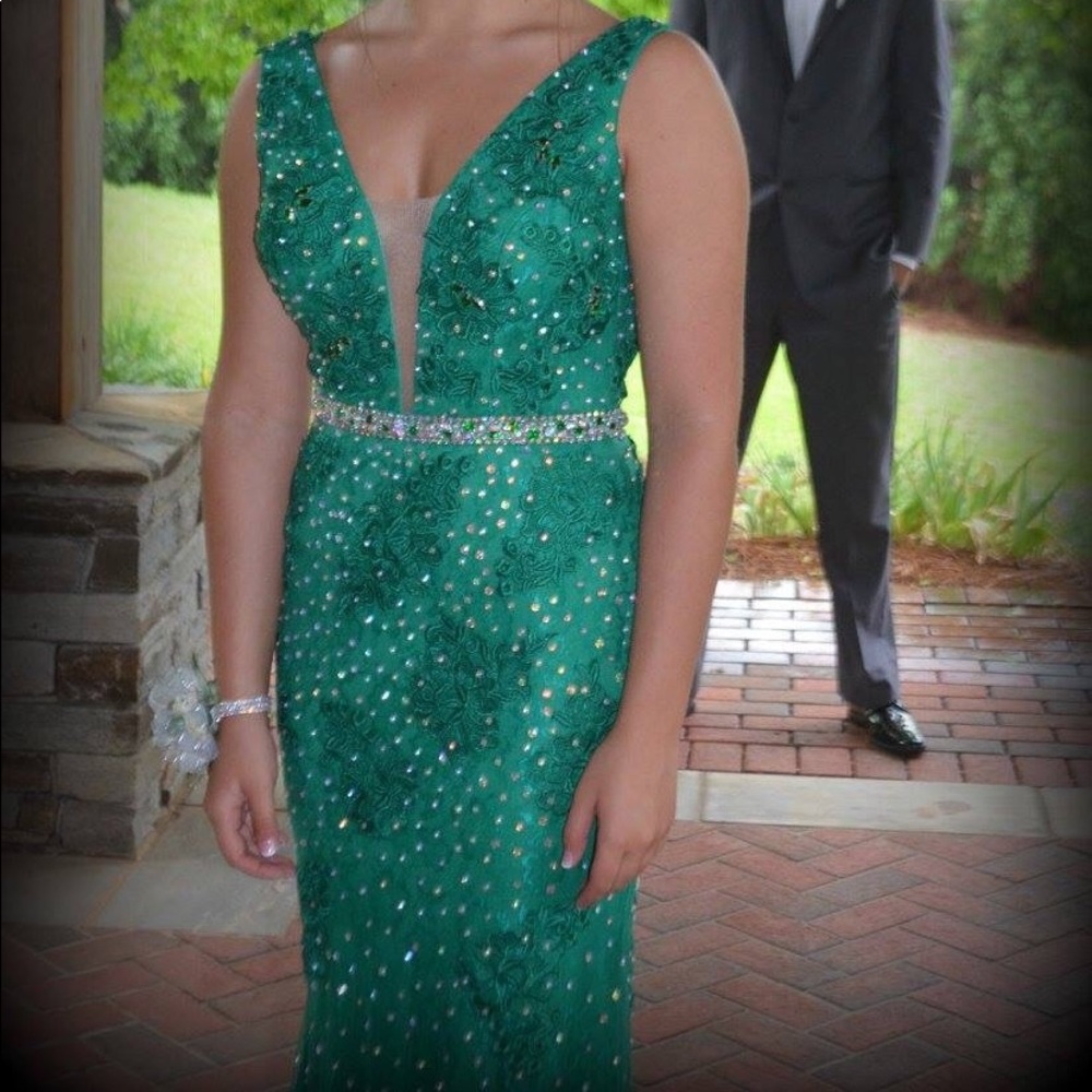 PROM DRESS - Picture 7 of 7